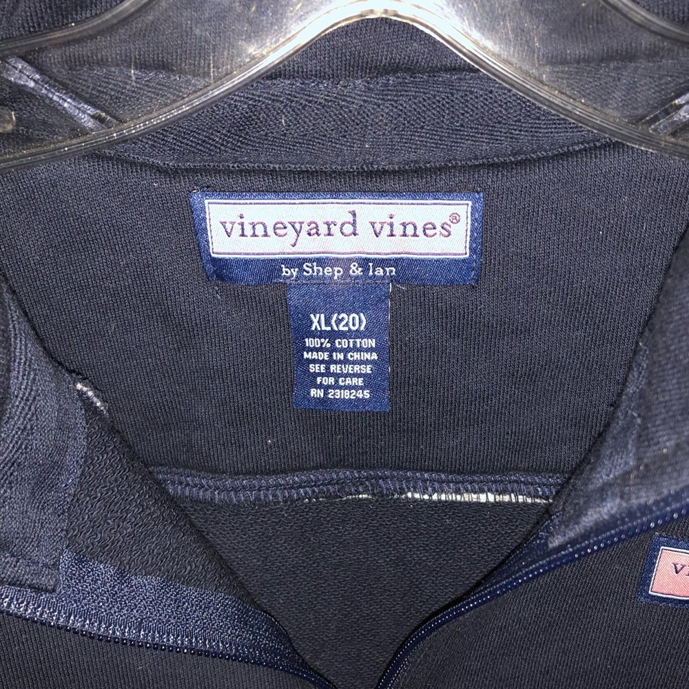NWOT Vineyard Vines Quarter-Zip Pullover - Picture 4 of 5